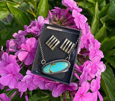 Happie Hippie - 🌵 Beautiful Large Concho Sterling Silver Earrings with  a Turquoise center~ Handcrafted Native American Southwest Jewelry  Receive a Free Sterling Silver Cleaning Cloth with Purchase We Ship, We  Deliver